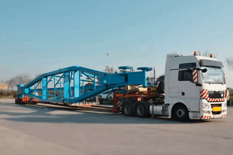 Что такое тентованная фура и когда она необходима